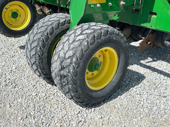 2009 John-Deere 1990