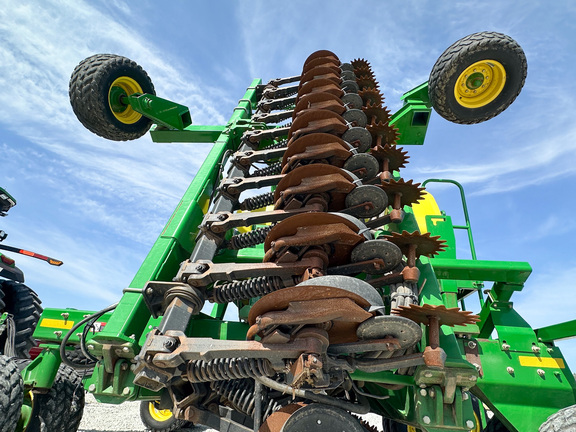 2009 John-Deere 1990