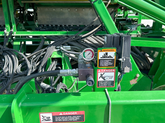 2009 John-Deere 1990