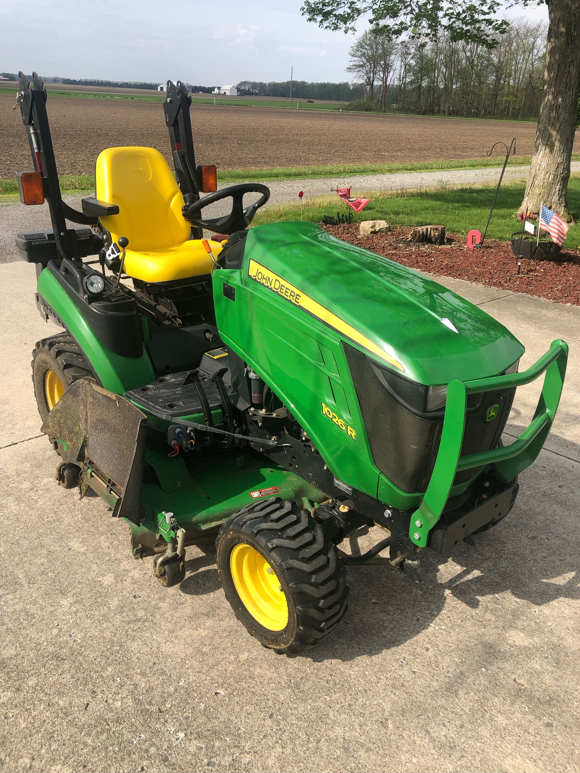 2012 John Deere 1026R Image 1