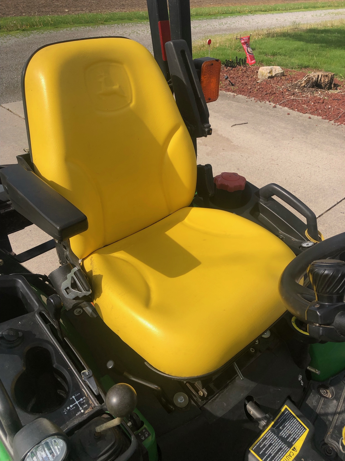 2012 John Deere 1026R Image 4