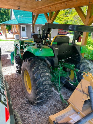 Used 2020 John Deere 3025D Compact Utility Tractors at Koenig Equipment in Franklin, IN - Photo2
