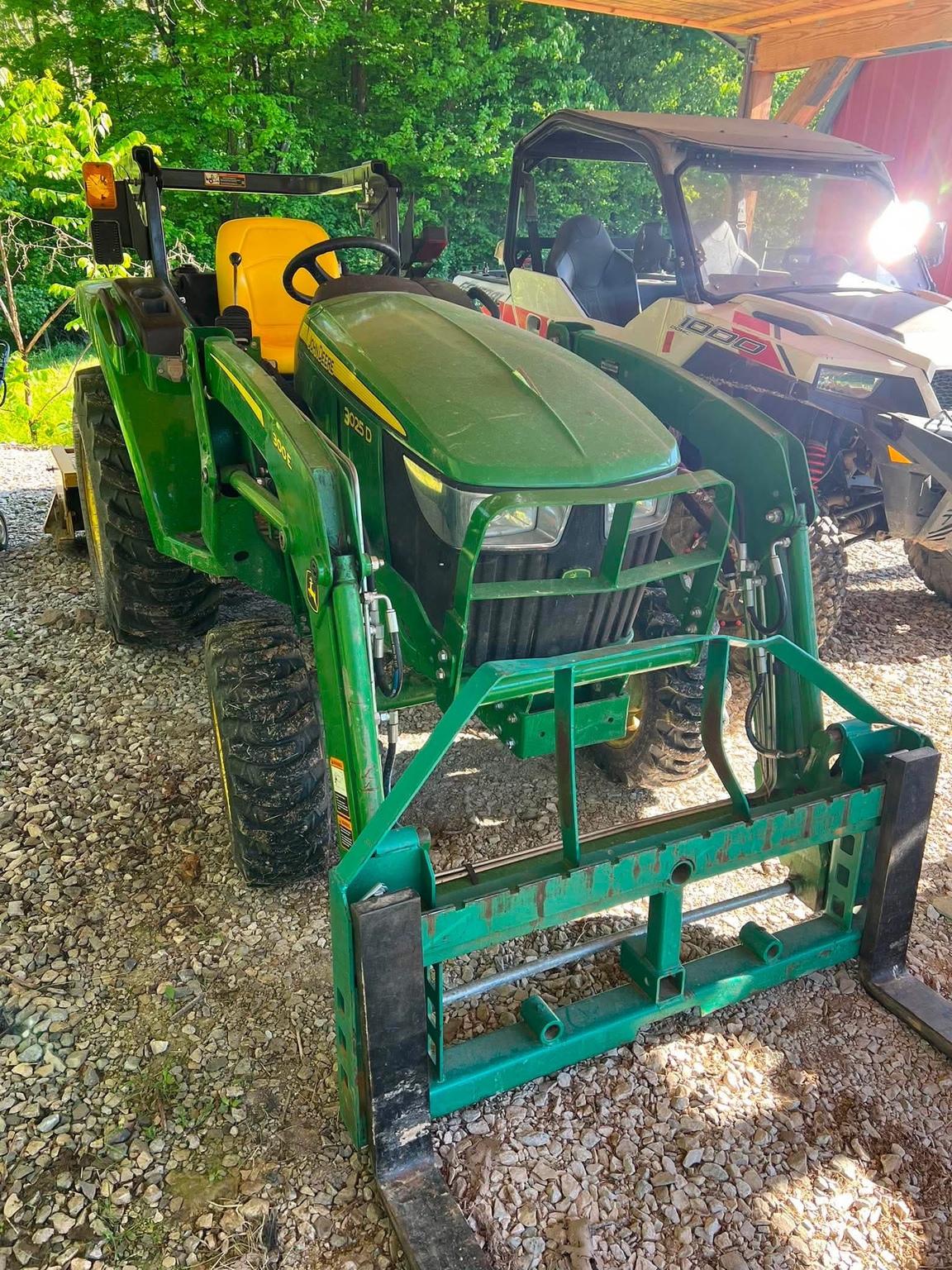Used 2020 John Deere 3025D Compact Utility Tractors at Koenig Equipment in Franklin, IN - PhotoXL0