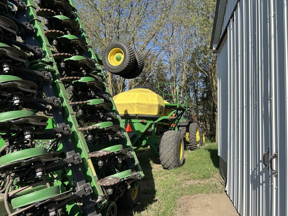 2019 John Deere 1890 Used Equipment