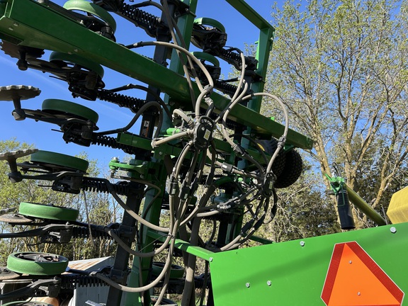 2019 John Deere 1890 (5th thumbnail)