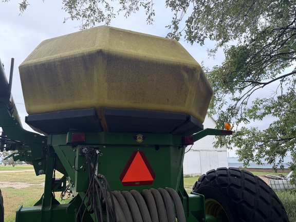 2019 John Deere 1890 (30th thumbnail)