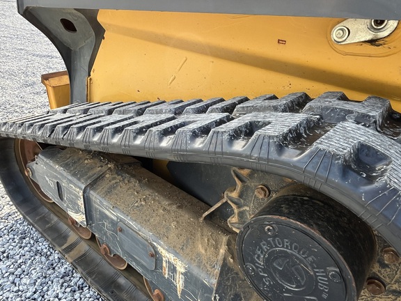 2022 John Deere 325G-6