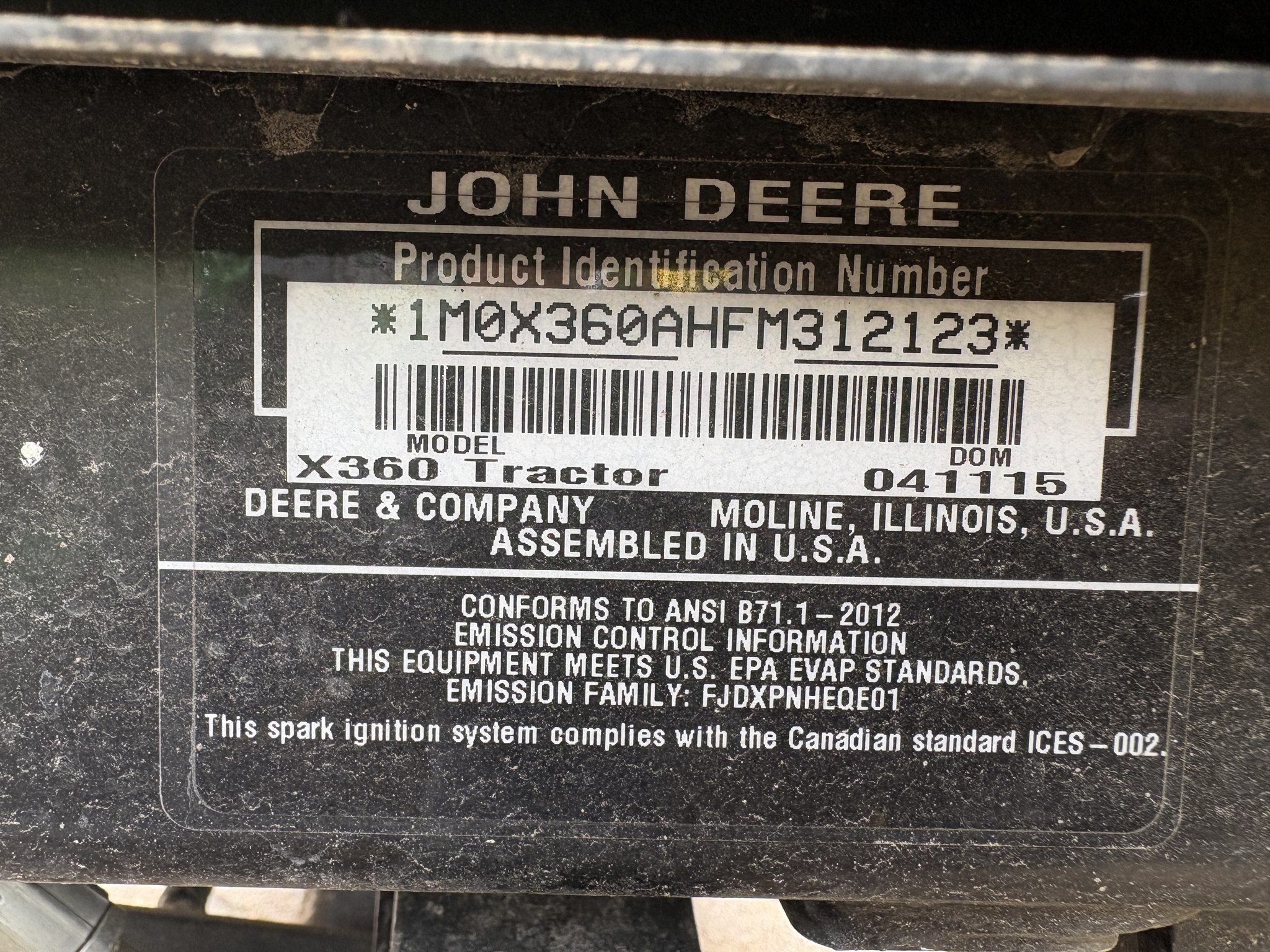 2015 John Deere X360 Image 12