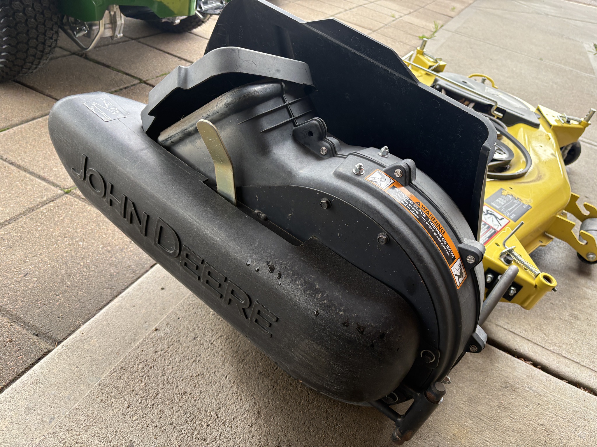 2015 John Deere X360 Image 9