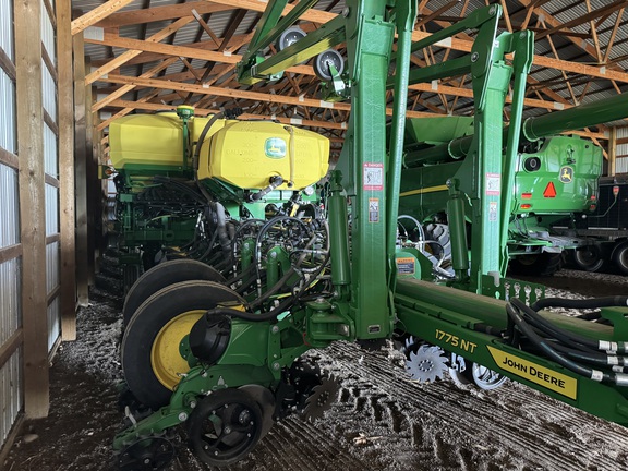 2024 John Deere 1775NT - Photo10