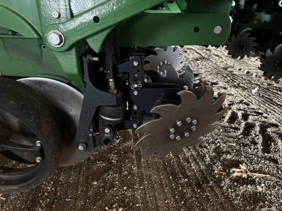 2024 John Deere 1775NT - Photo11