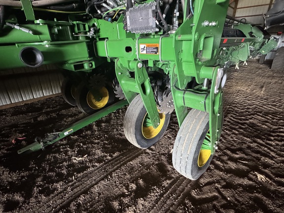 2024 John Deere 1775NT - Photo12