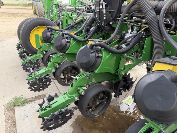 2024 John Deere 1775NT - Photo5