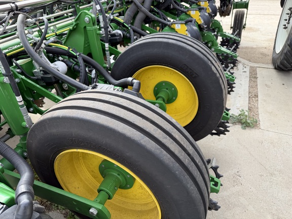 2024 John Deere 1775NT - Photo9