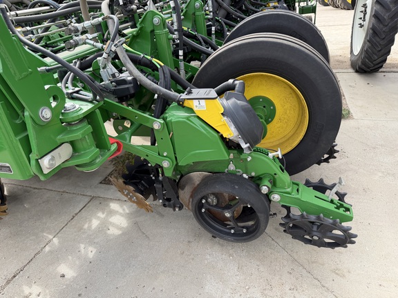 2024 John Deere 1775NT - Photo11