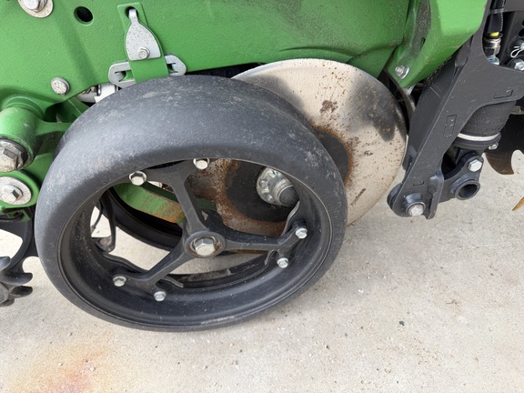 2024 John Deere 1775NT - Photo21