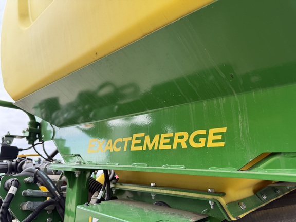 2024 John Deere 1775NT - Photo26