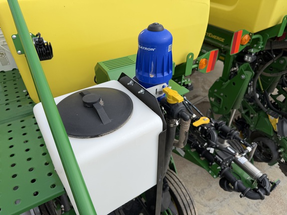 2024 John Deere 1775NT - Photo33