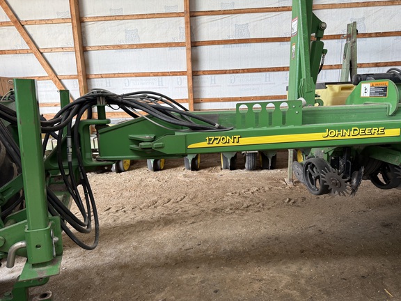 2008 John Deere 1770NT - Photo2