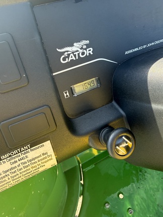 2025 John-Deere 4X2 GATOR
