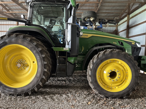 Used 2026 John Deere 8R 370 Row Crop Tractors at Koenig Equipment in Urbana, OH - Photo1