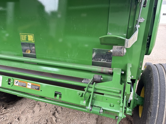 Used 2025 John Deere 561M Round Balers at Horizon Ag & Turf in Lloydminster, AB - Photo8