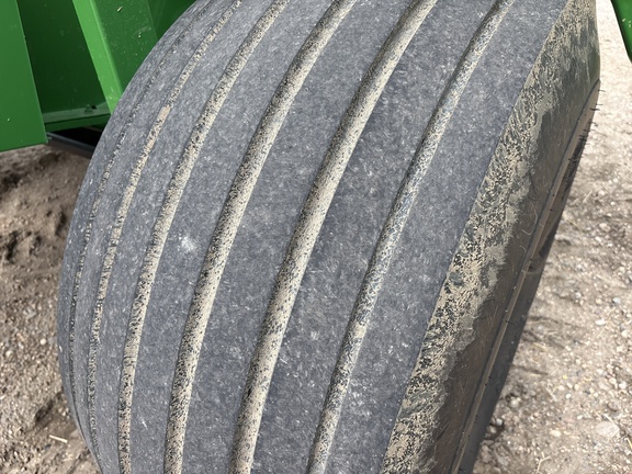 Used 2025 John Deere 561M Round Balers at Horizon Ag & Turf in Lloydminster, AB - Photo9