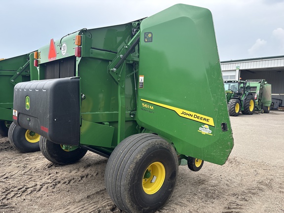 Used 2025 John Deere 561M Round Balers at Horizon Ag & Turf in Lloydminster, AB - Photo5