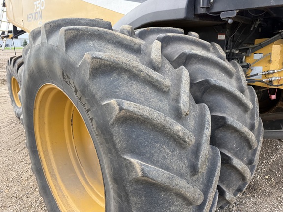 2013 Claas 750 - Photo11