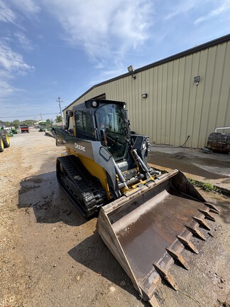 2023 John Deere 325G