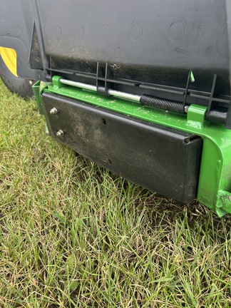 Used 2024 John Deere Z997R Zero Turn Mowers at Horizon Ag & Turf in Westlock, AB - Photo12