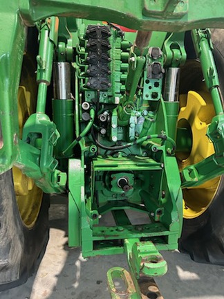 Photo of 2008 John Deere 8330