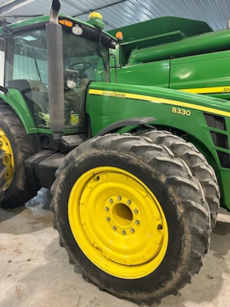 Photo of 2008 John Deere 8330