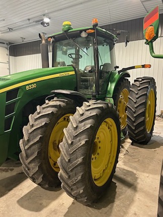 Photo of 2008 John Deere 8330