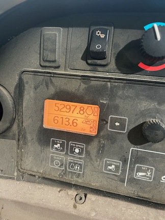 Photo of 2008 John Deere 8330