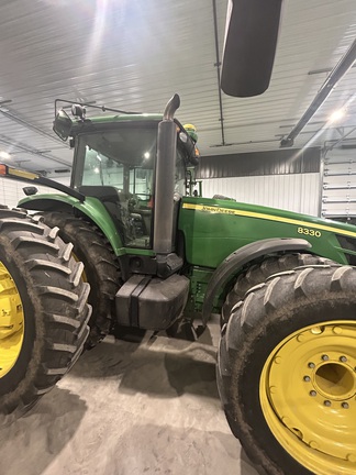 Photo of 2008 John Deere 8330