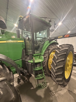 Photo of 2008 John Deere 8330