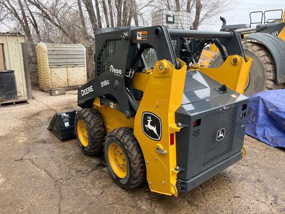 2023 John Deere 318G