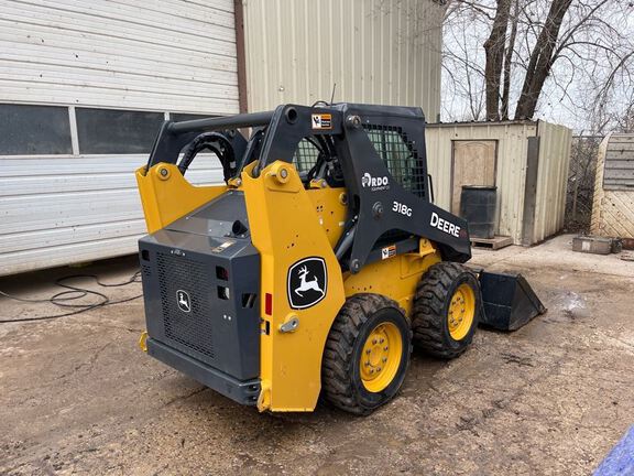 2023 John Deere 318G