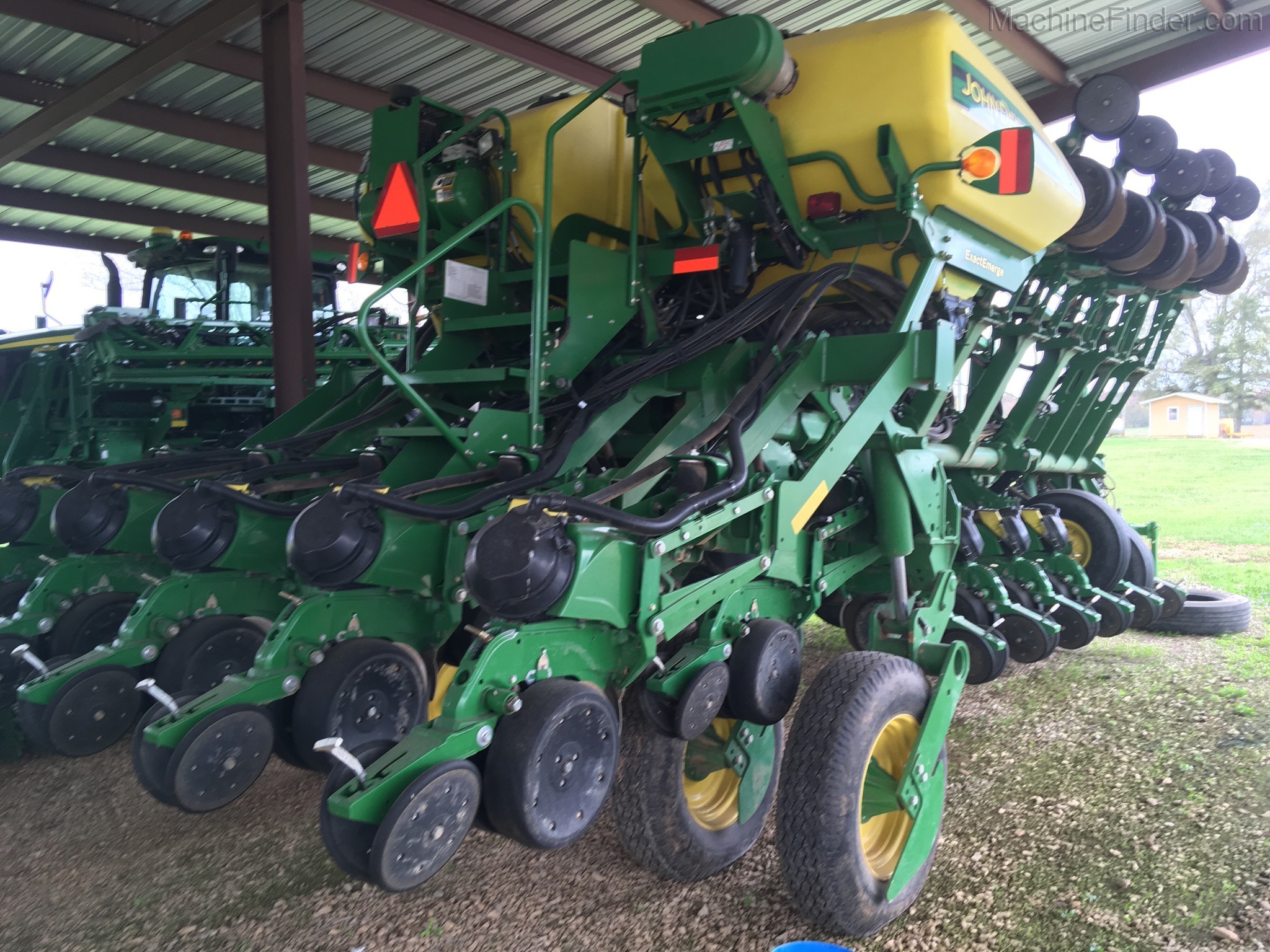 John Deere 1790 Image 2