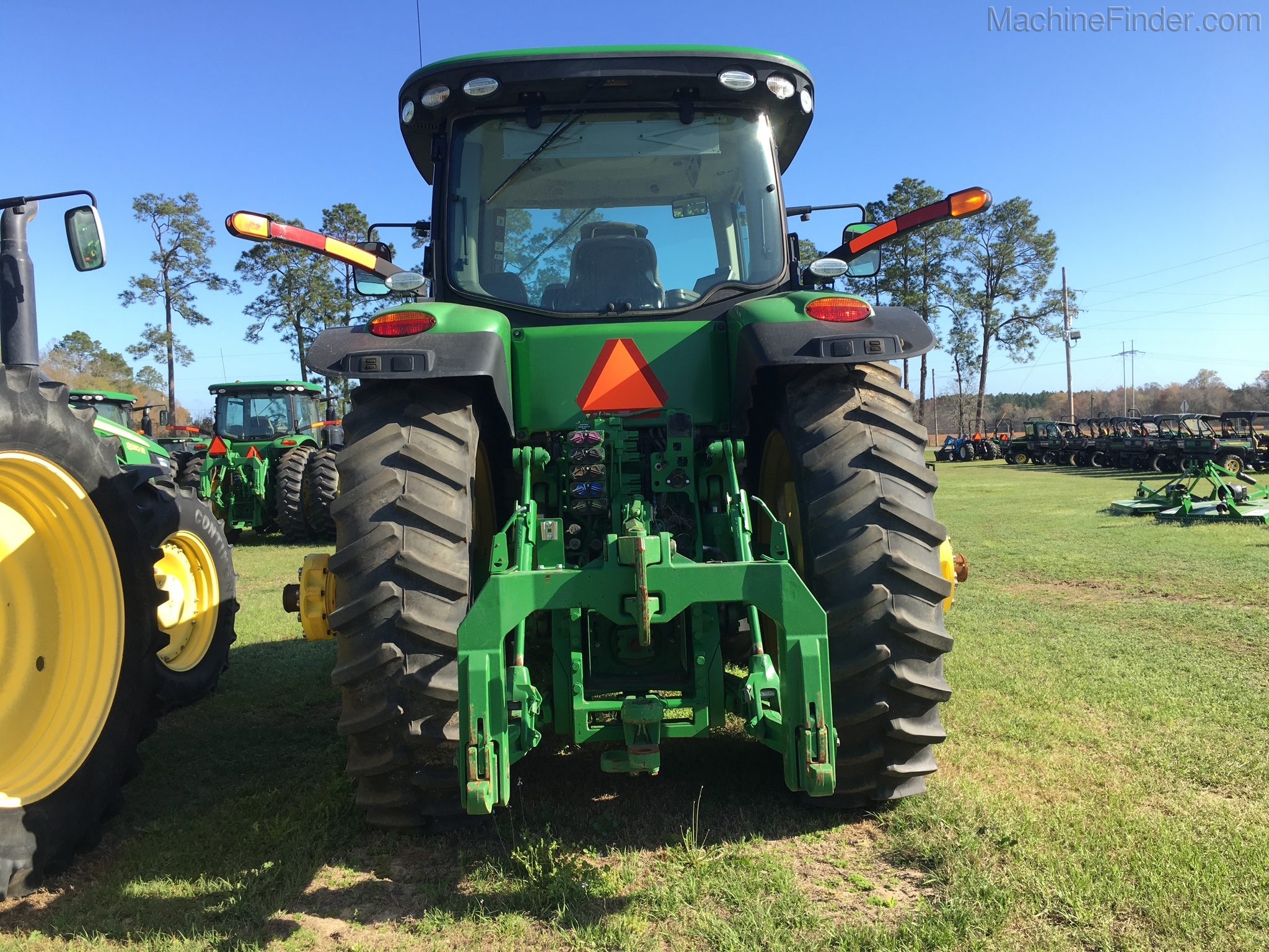 2015 John Deere 8370R Image 3
