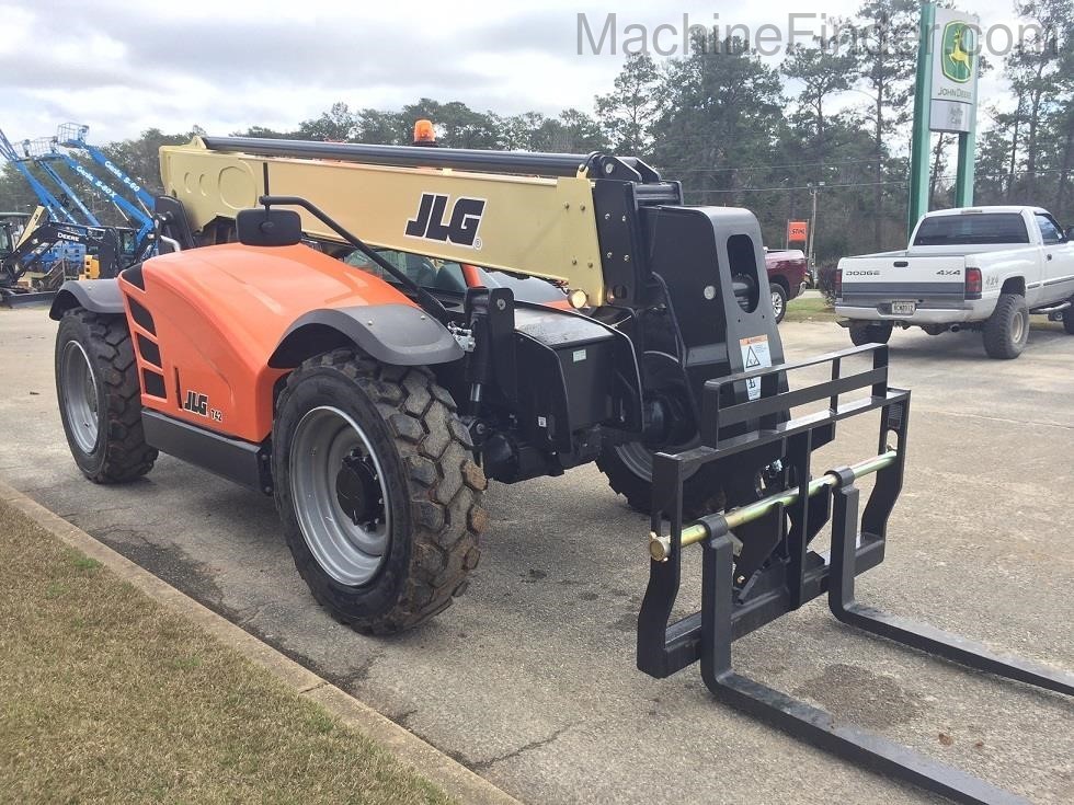 2020 JLG 742 Image 4