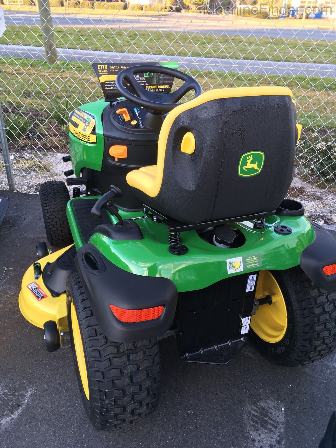 2020 John Deere E170 Image 4