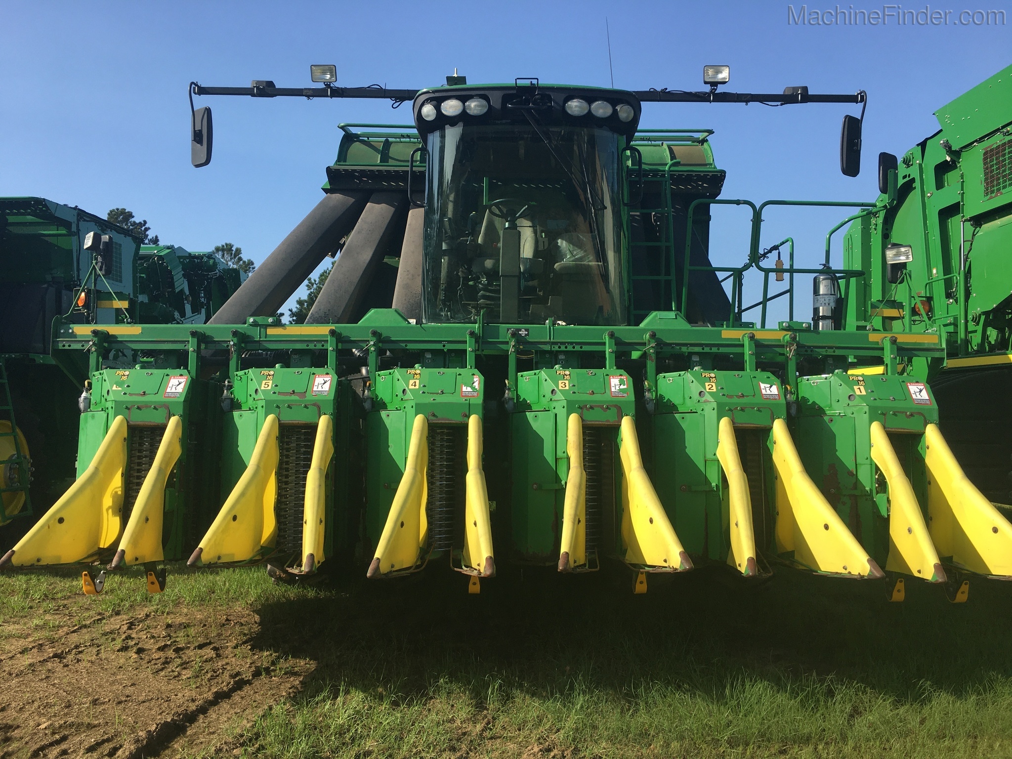 2014 John Deere 7760 Image 2