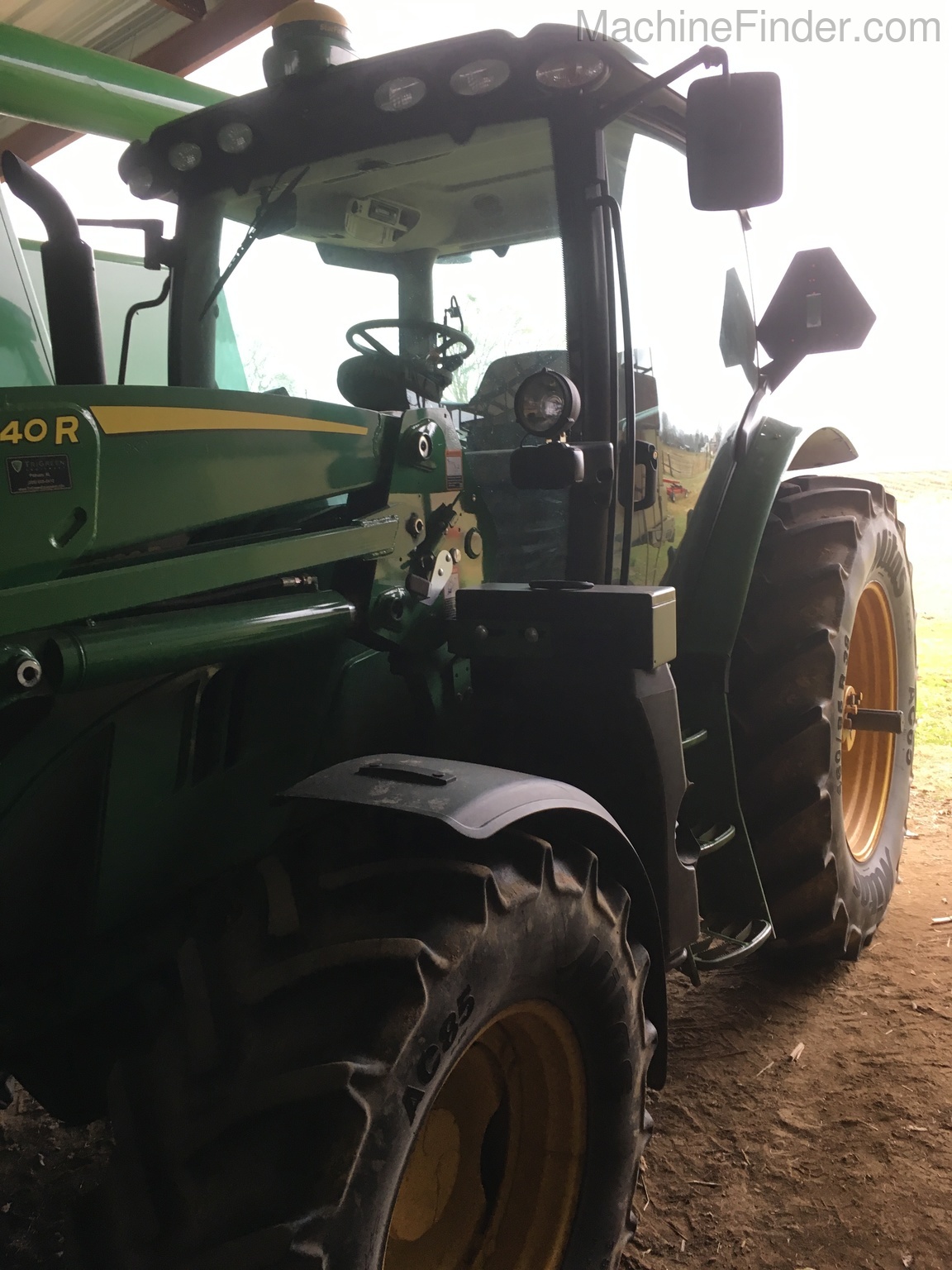 2015 John Deere 6130R Image 1