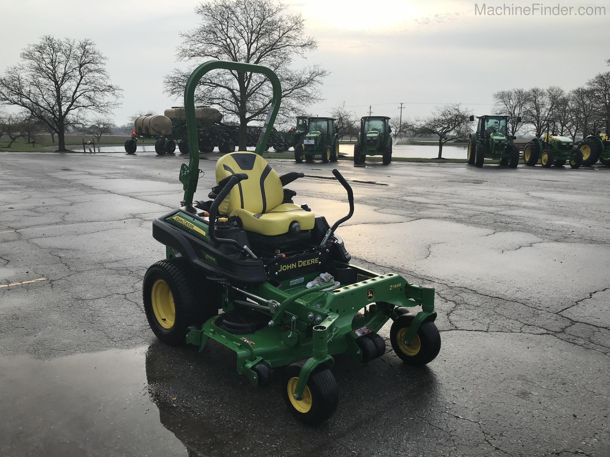 2019 John Deere Z920M Image 4