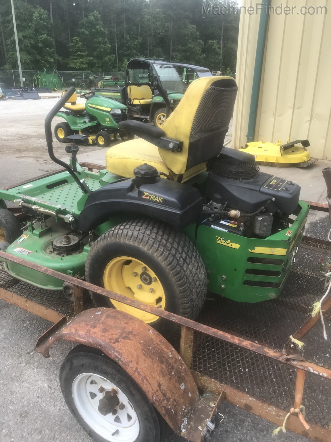 2004 John Deere 717A Image 2