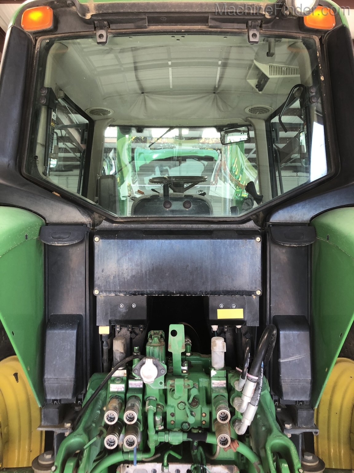 2009 John Deere 7130 Image 3