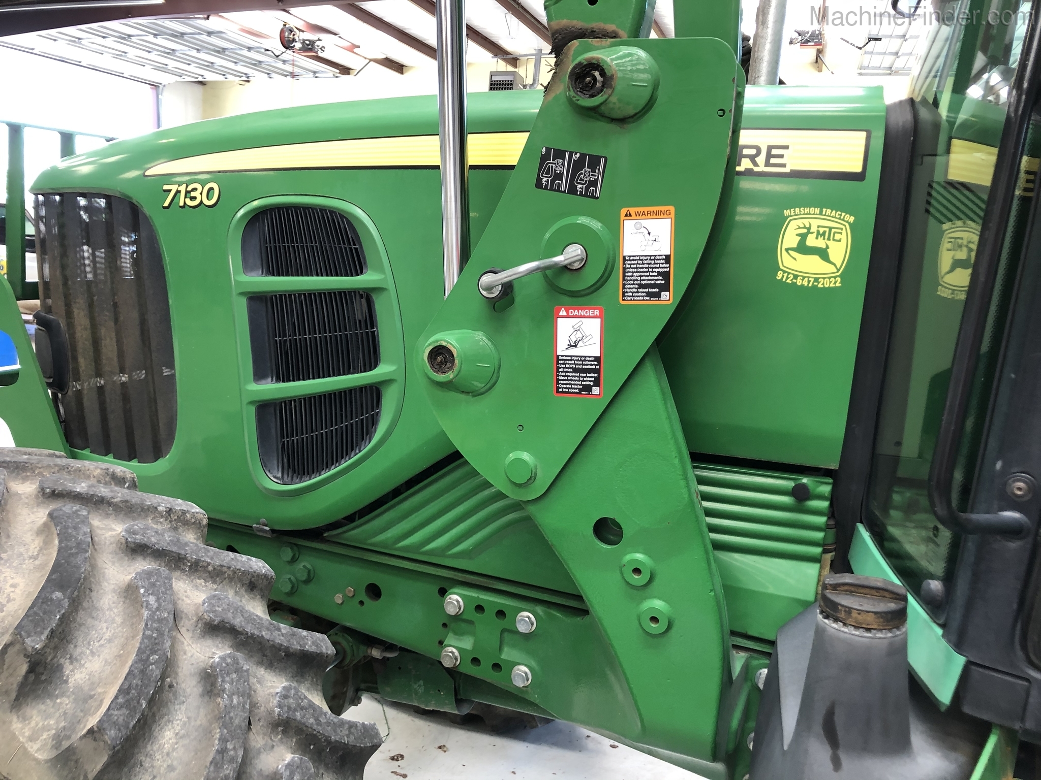 2009 John Deere 7130 Image 4