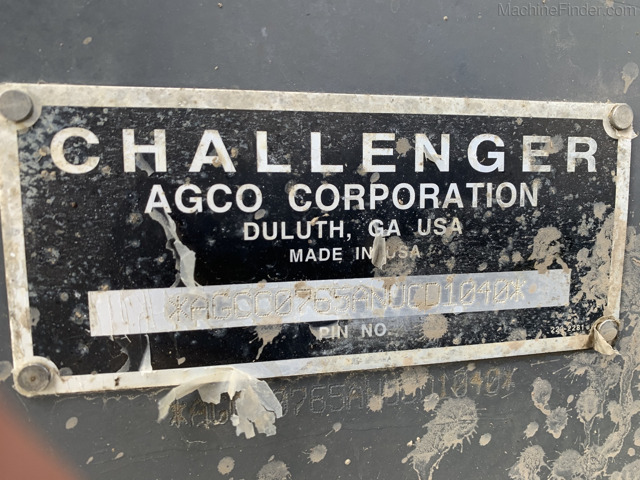 2012 Challenger MT765C Image 12